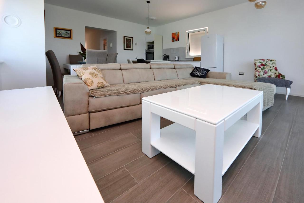 Apartmani Marina S Pogledom, Sukošan Extérieur photo