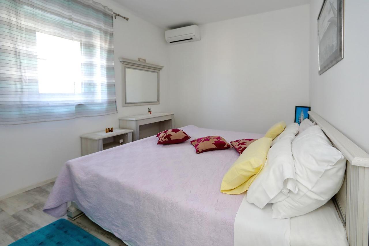 Apartmani Marina S Pogledom, Sukošan Extérieur photo