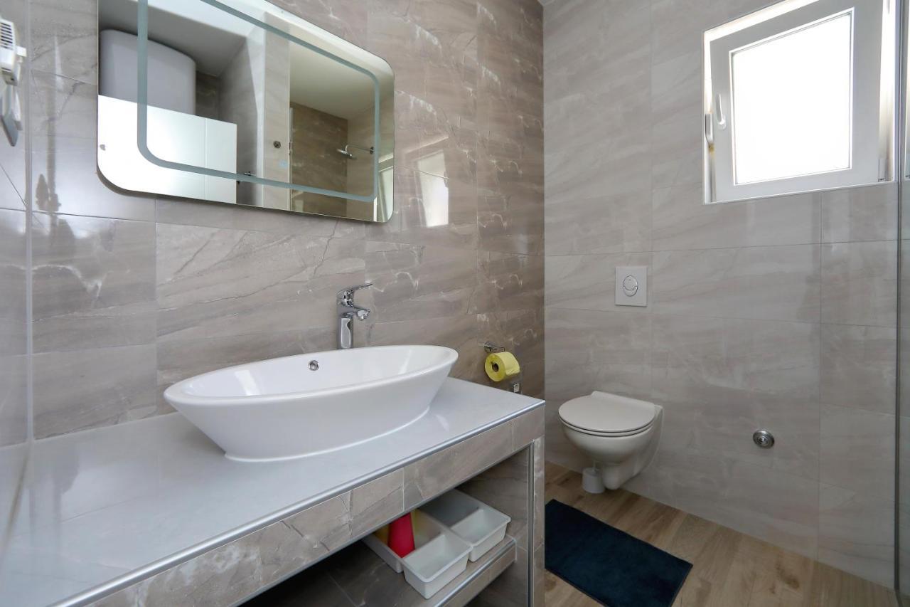 Apartmani Marina S Pogledom, Sukošan Extérieur photo