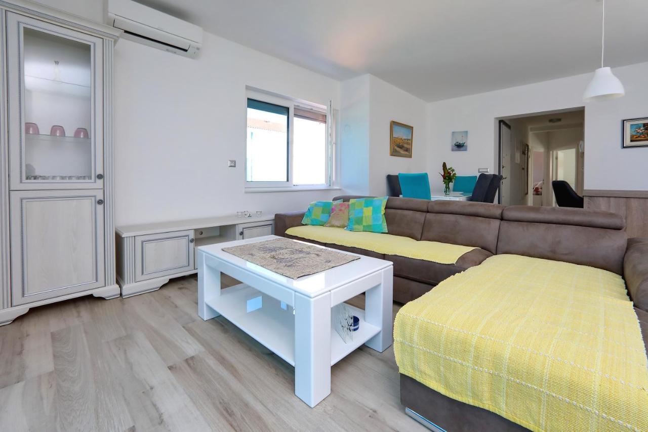Apartmani Marina S Pogledom, Sukošan Extérieur photo
